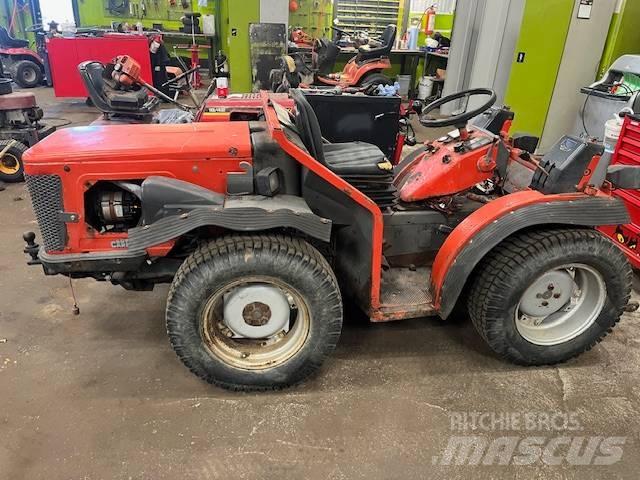 Carraro 3800 HST Kompaktní traktory