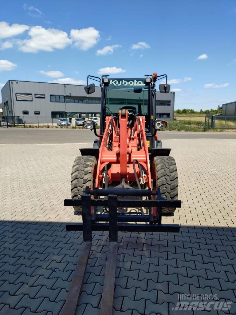 Kubota R 070 Kolové nakladače
