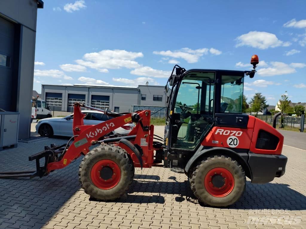 Kubota R 070 Kolové nakladače
