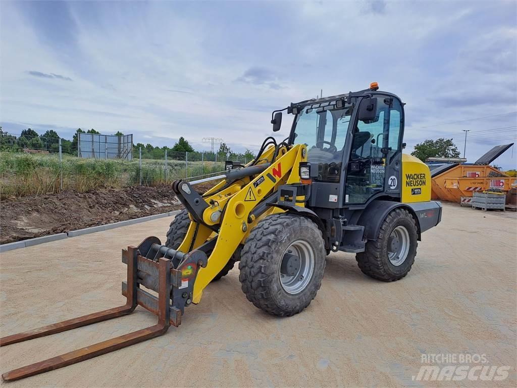 Wacker Neuson WL60 Kolové nakladače