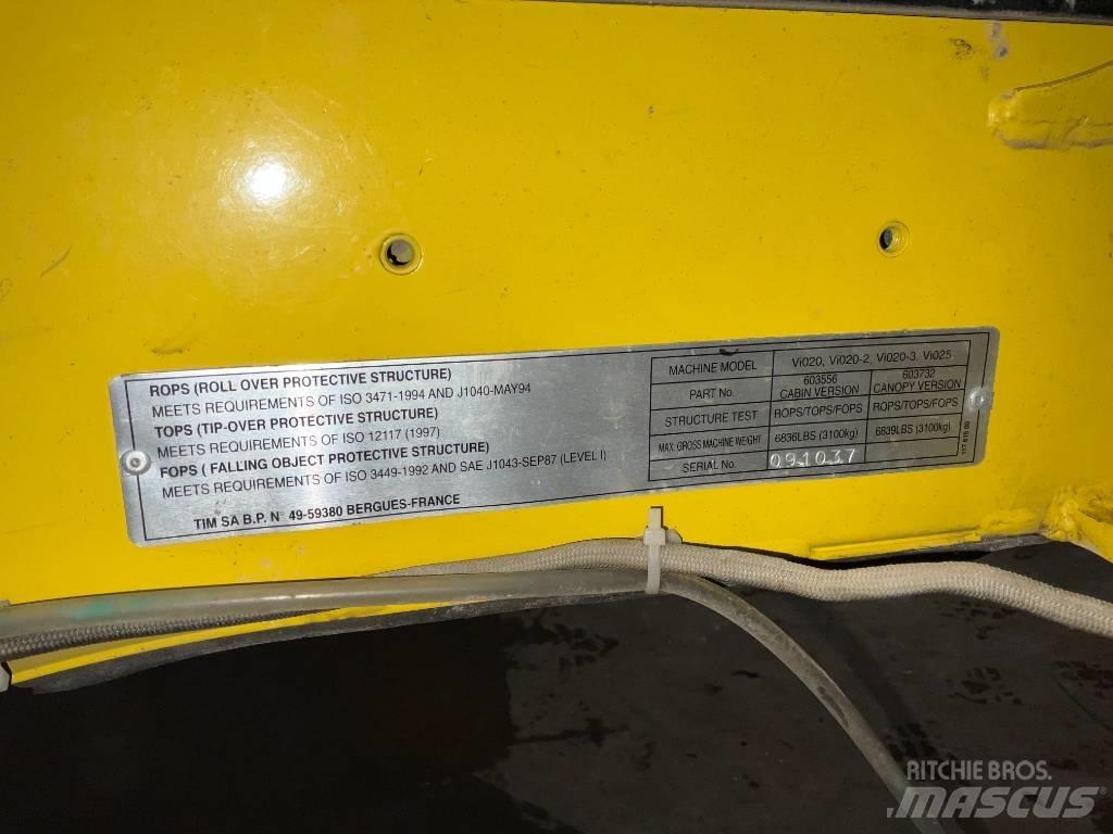 Yanmar Vio 20 / vio 25 Kabiny a interiér