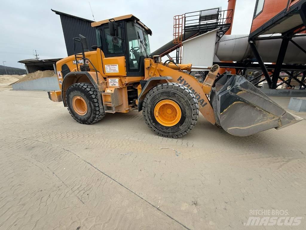 Hyundai HL 960 Kolové nakladače