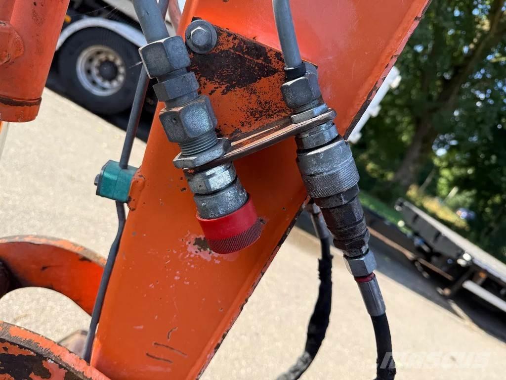 Hitachi ZX30U Mini rýpadla < 7t