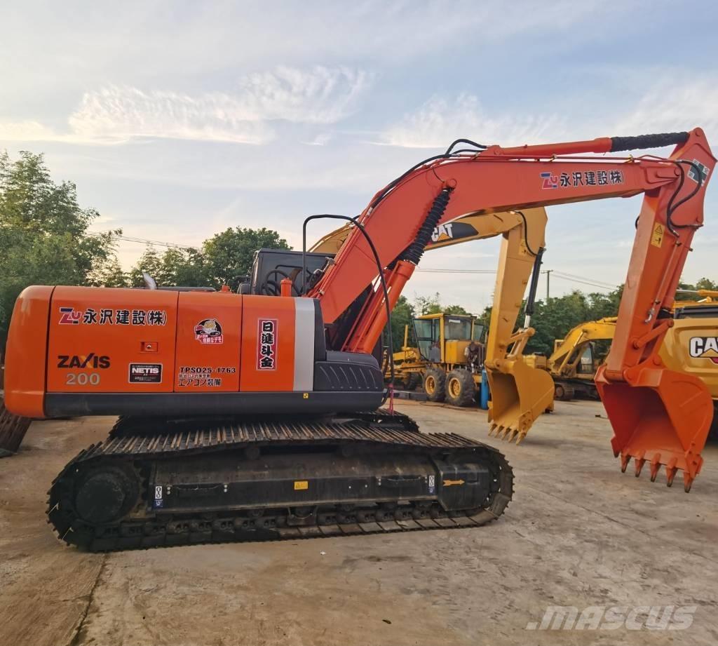 Hitachi ZX 200 Pásová rýpadla