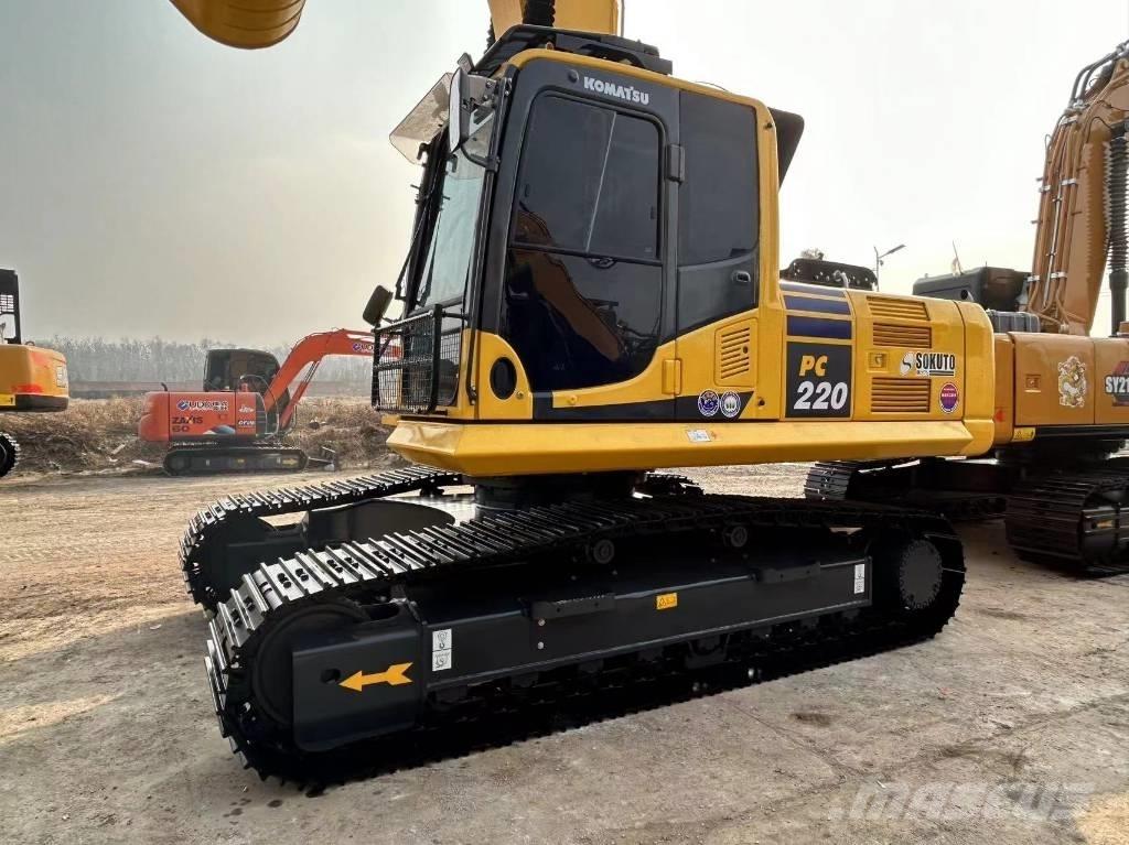 Komatsu 220 Pásová rýpadla