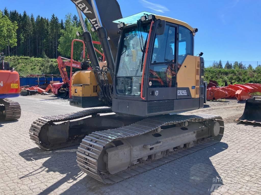 Volvo ECR235EL Pásová rýpadla