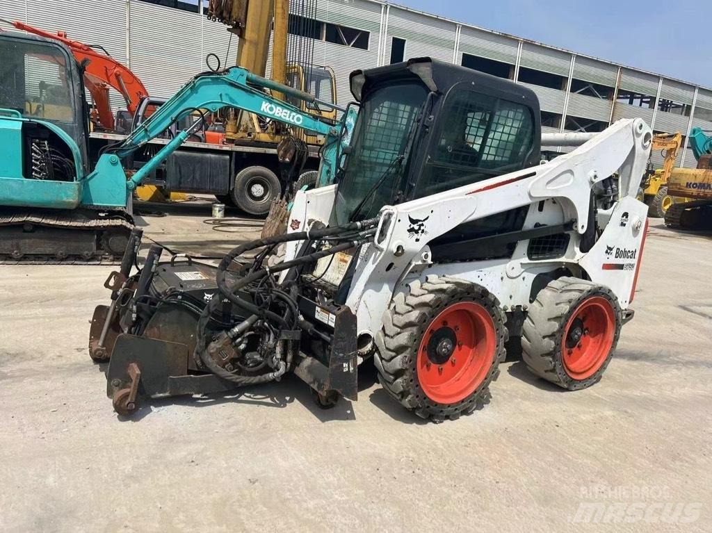 Bobcat S 750 Smykem řízené nakladače