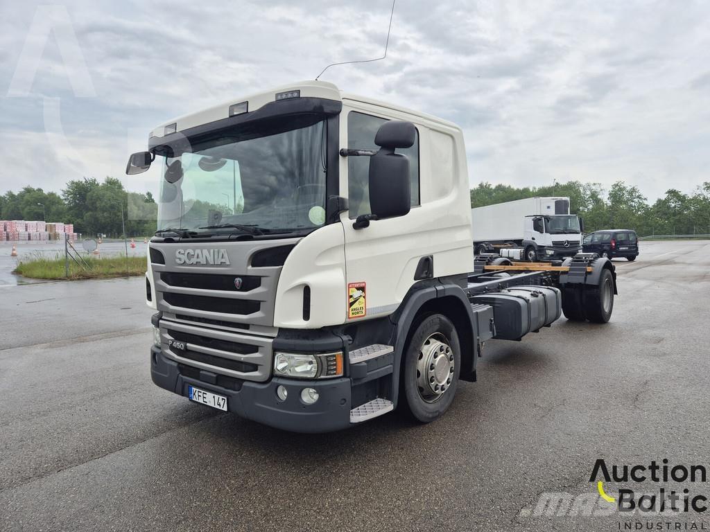 Scania P 450 Nákladní vozidlo bez nástavby