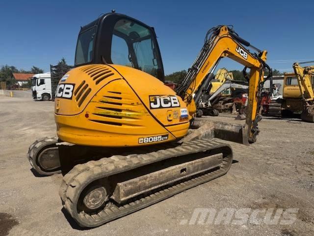 JCB 8085 Midi rýpadla 7t - 12t