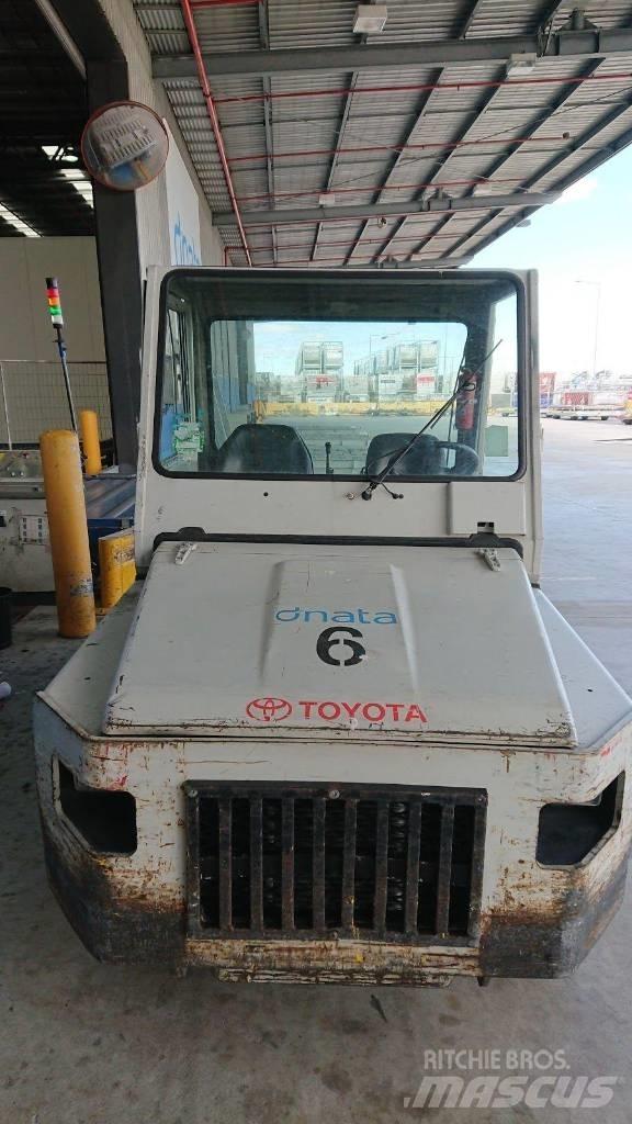 Toyota 42-2TD25 Manipulace s materiálem – ostatní