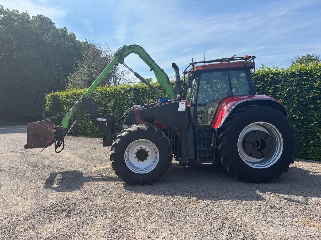 CASE CVX1155 Traktory