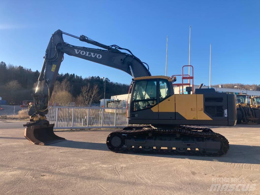 Volvo EC 220 E Pásová rýpadla