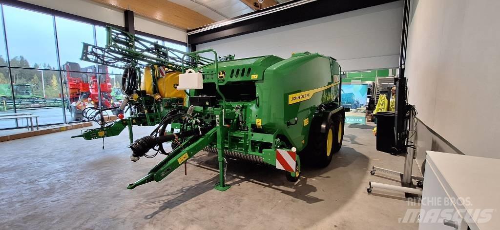 John Deere C441R Lis na válcové balíky