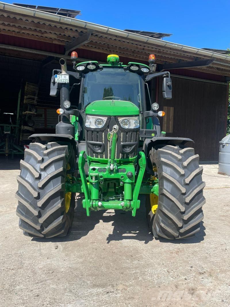 John Deere 6M155 Traktory