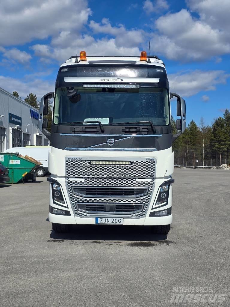 Volvo FH16 Vozy na přepravu kmenů