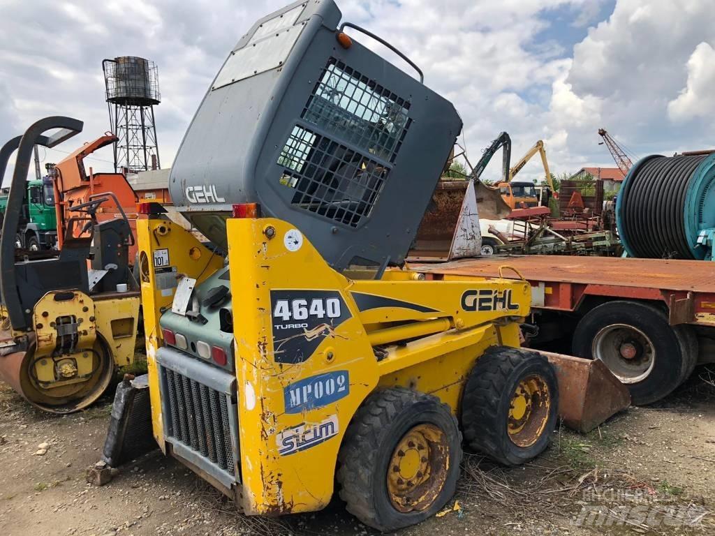 Gehl 4640 FOR PARTS Smykem řízené nakladače