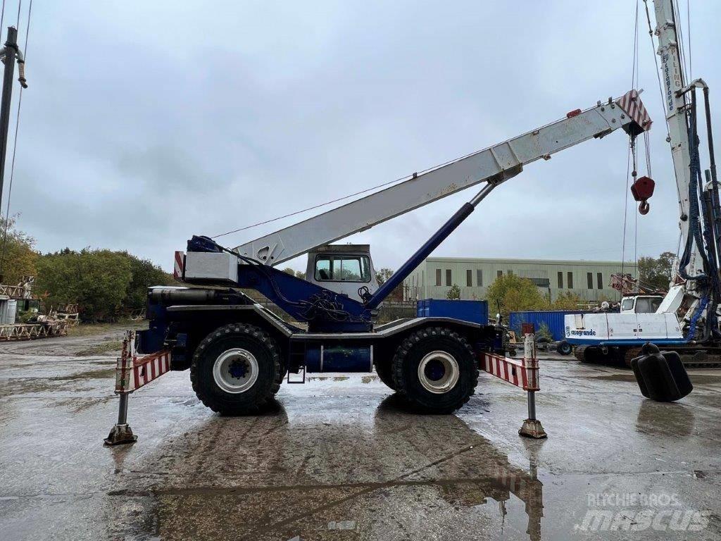 Coles Huskey 630S Jeřáby pro těžký terén