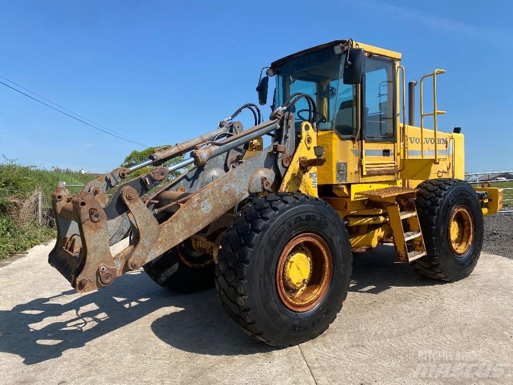 Volvo BM L 90 Kolové nakladače
