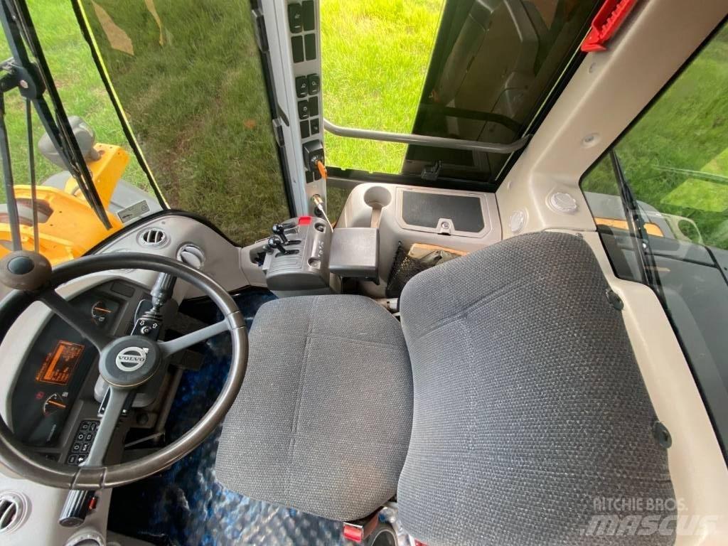 Volvo L 60 F Kolové nakladače