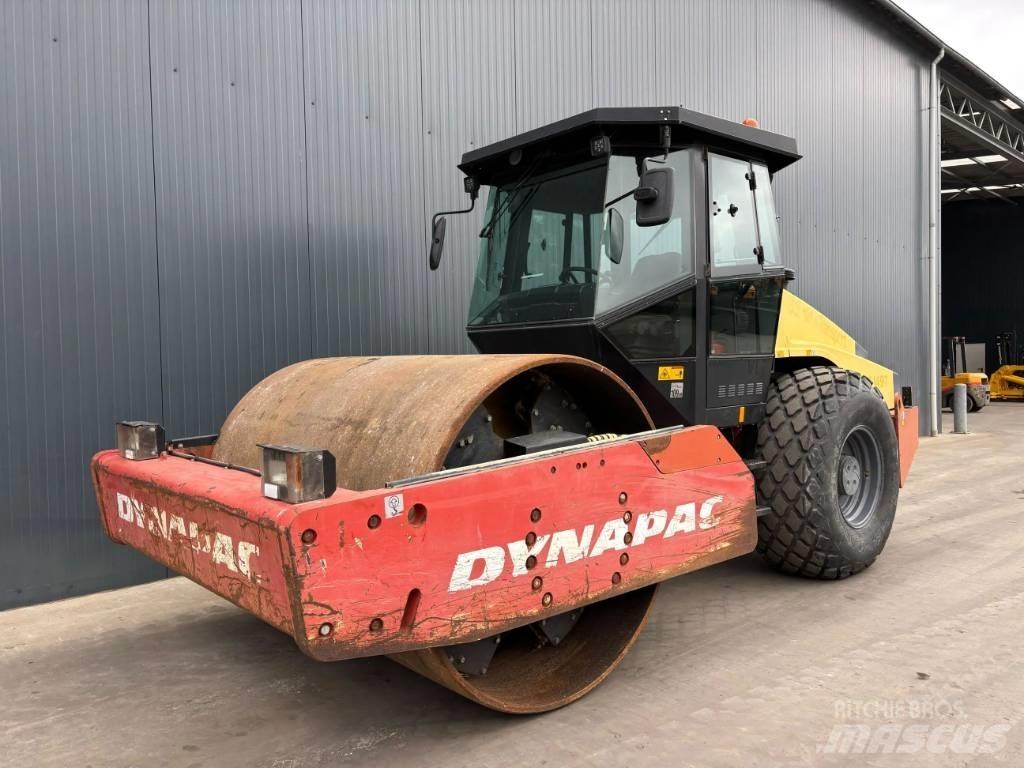 Dynapac CA602D Tahačové válce