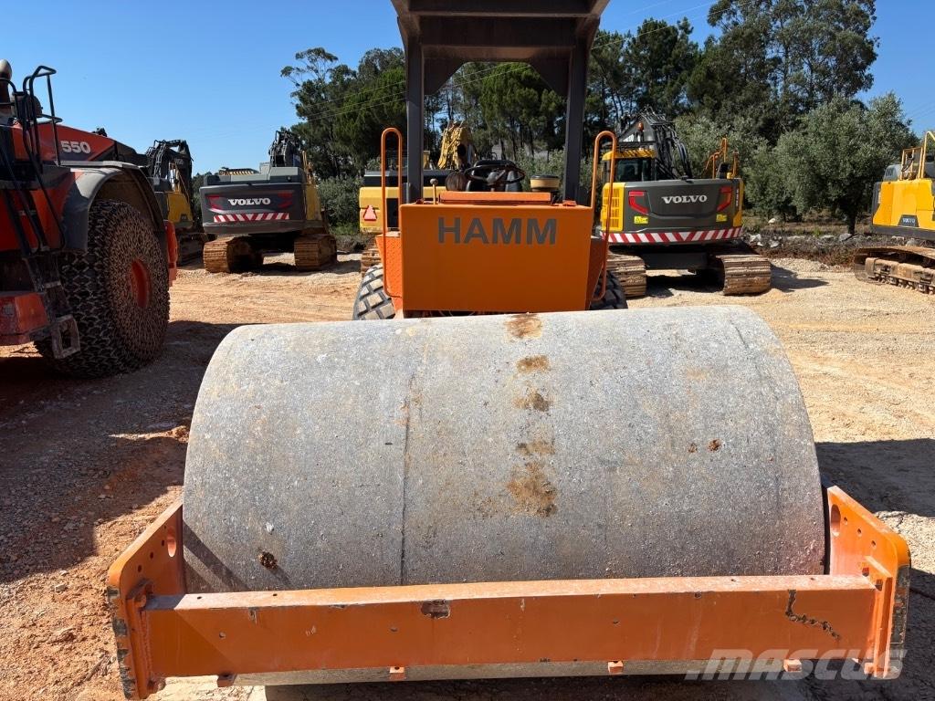 Hamm 2410 SD Tandemové válce