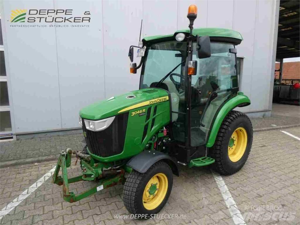 John Deere 3046R Kompaktní traktory