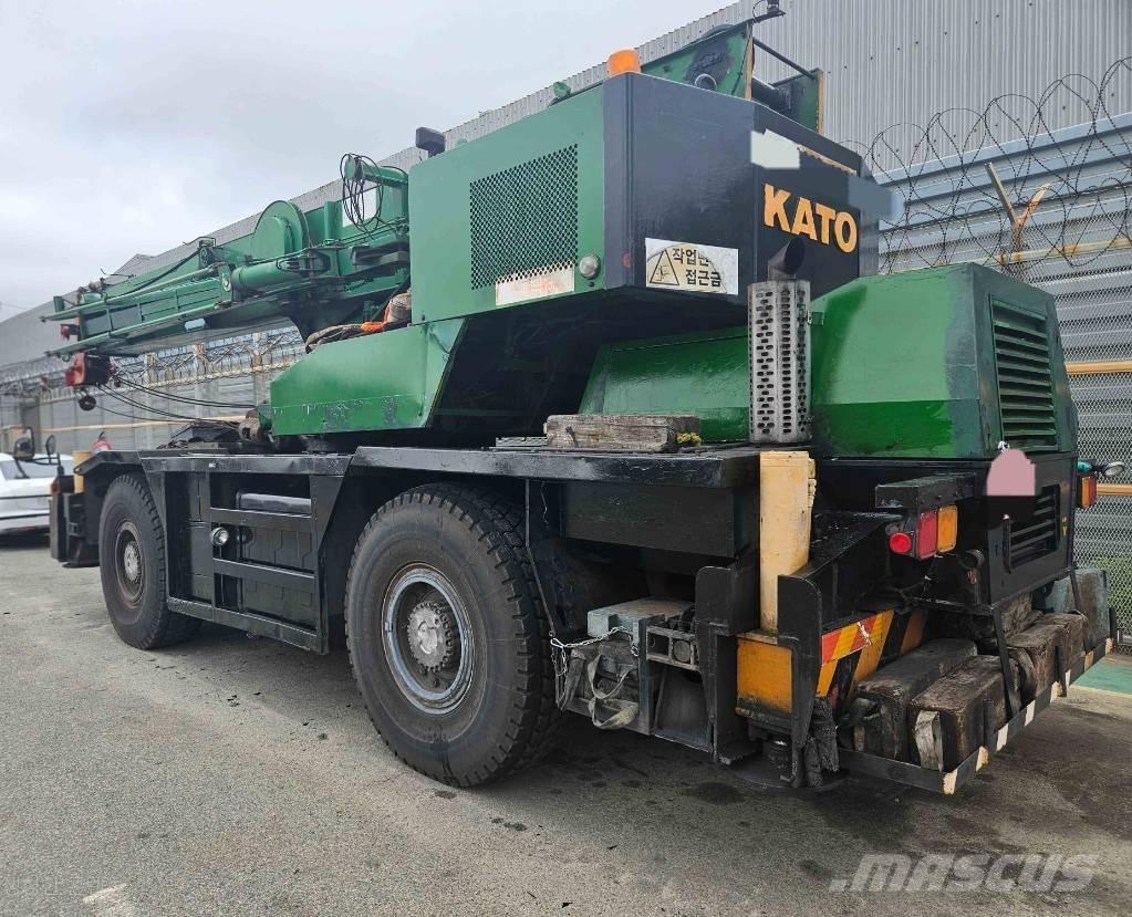 Kato KR 350-3 Jeřáby pro těžký terén