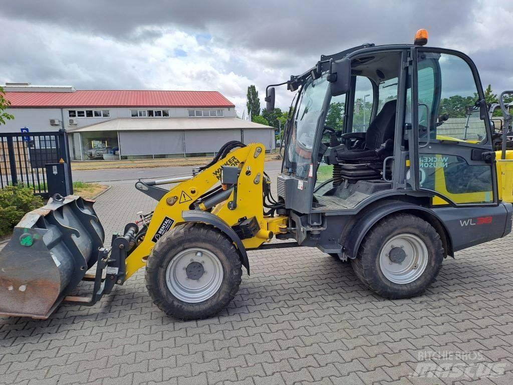 Wacker Neuson WL38 Kolové nakladače