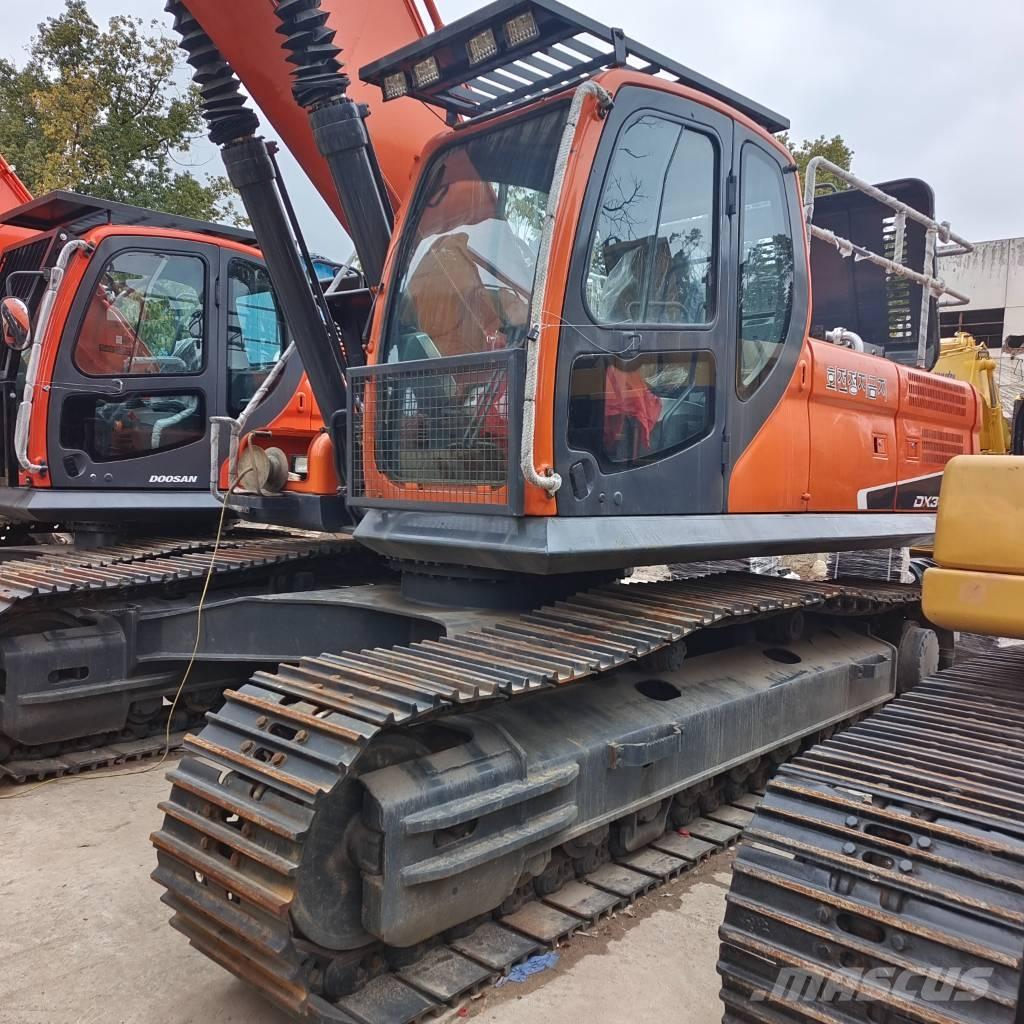 Doosan DX 300 LC Pásová rýpadla