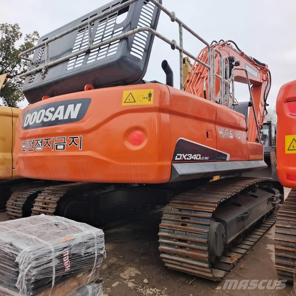 Doosan DX 300 LC Pásová rýpadla
