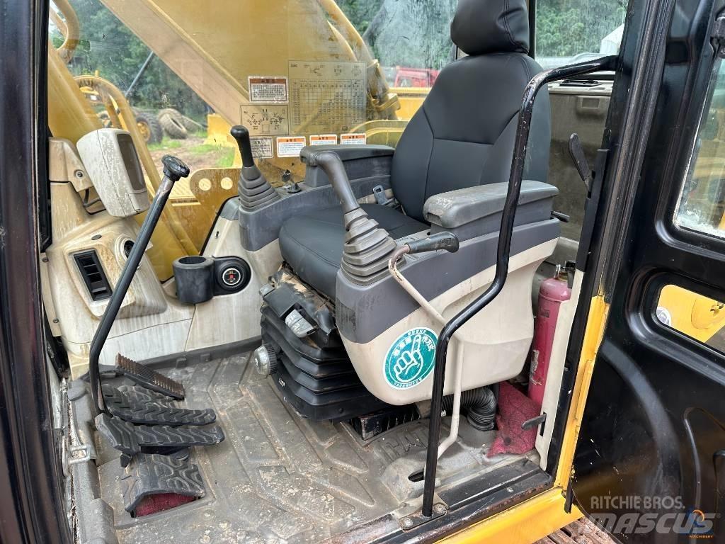 CAT 330 CL Pásová rýpadla