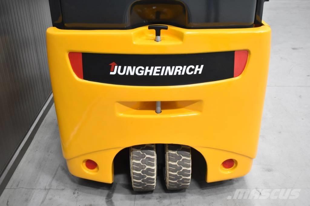 Jungheinrich EFG 215 Akumulátorové vozíky