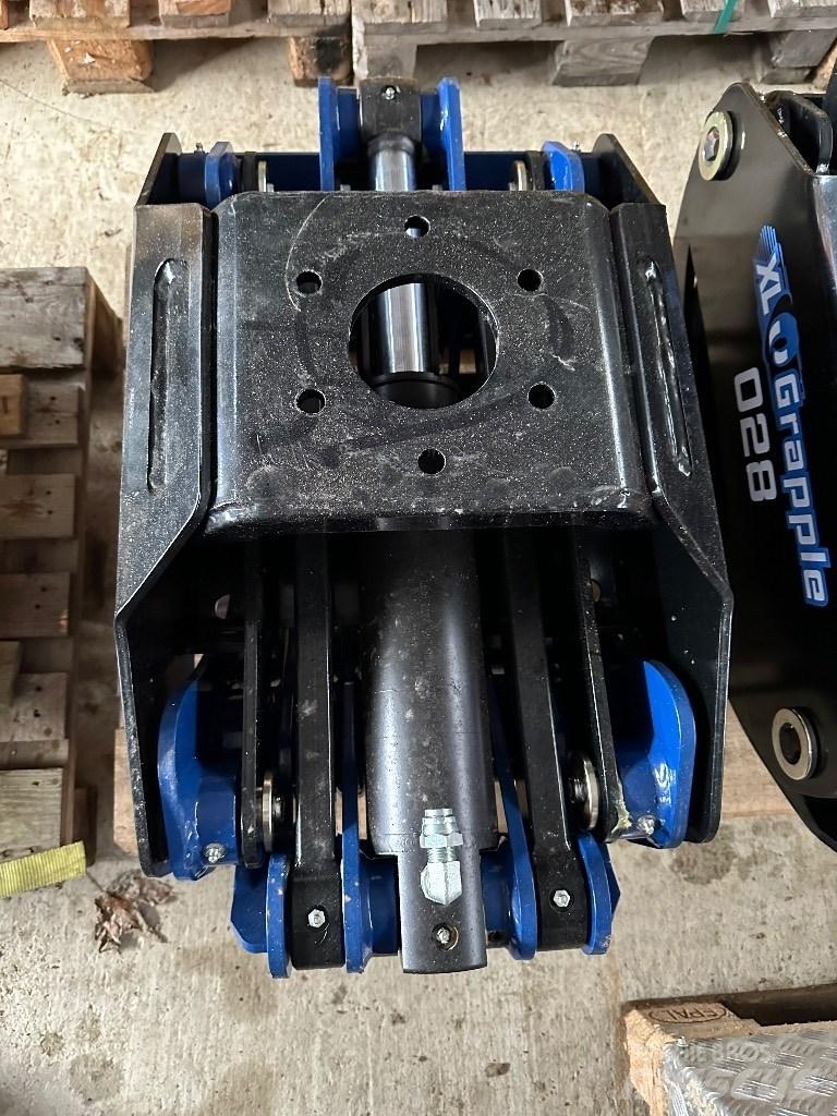  XL Grapple 028 Lodní háky