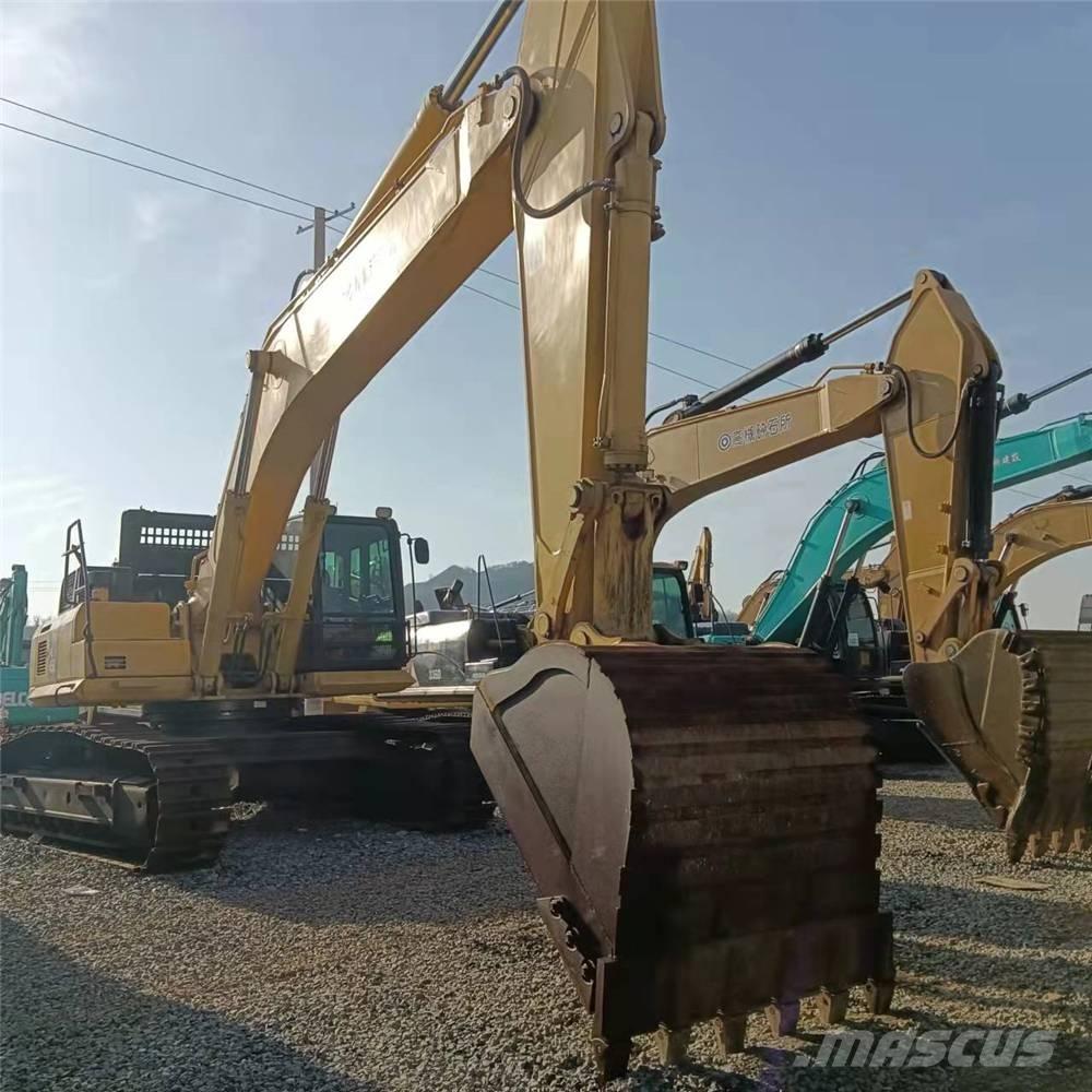 Komatsu PC450-8 Pásová rýpadla