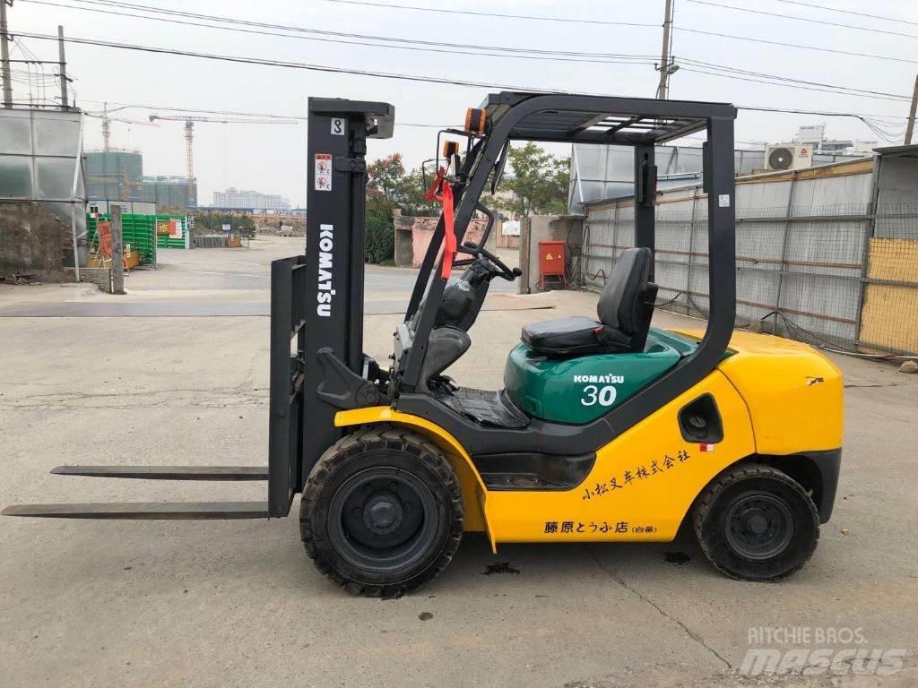 Komatsu FD30 Dieselové vozíky