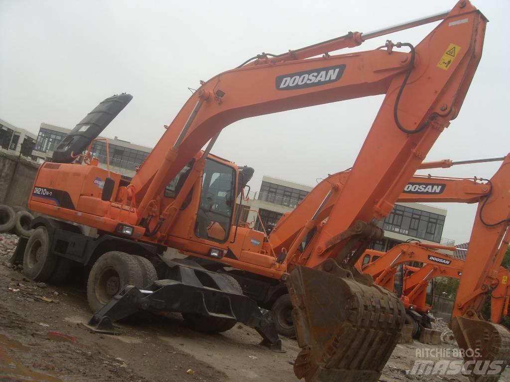 Doosan DH 150 W-7 Kolová rýpadla