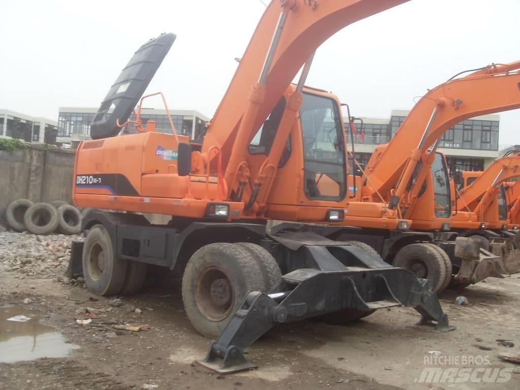 Doosan DH 150 W-7 Kolová rýpadla