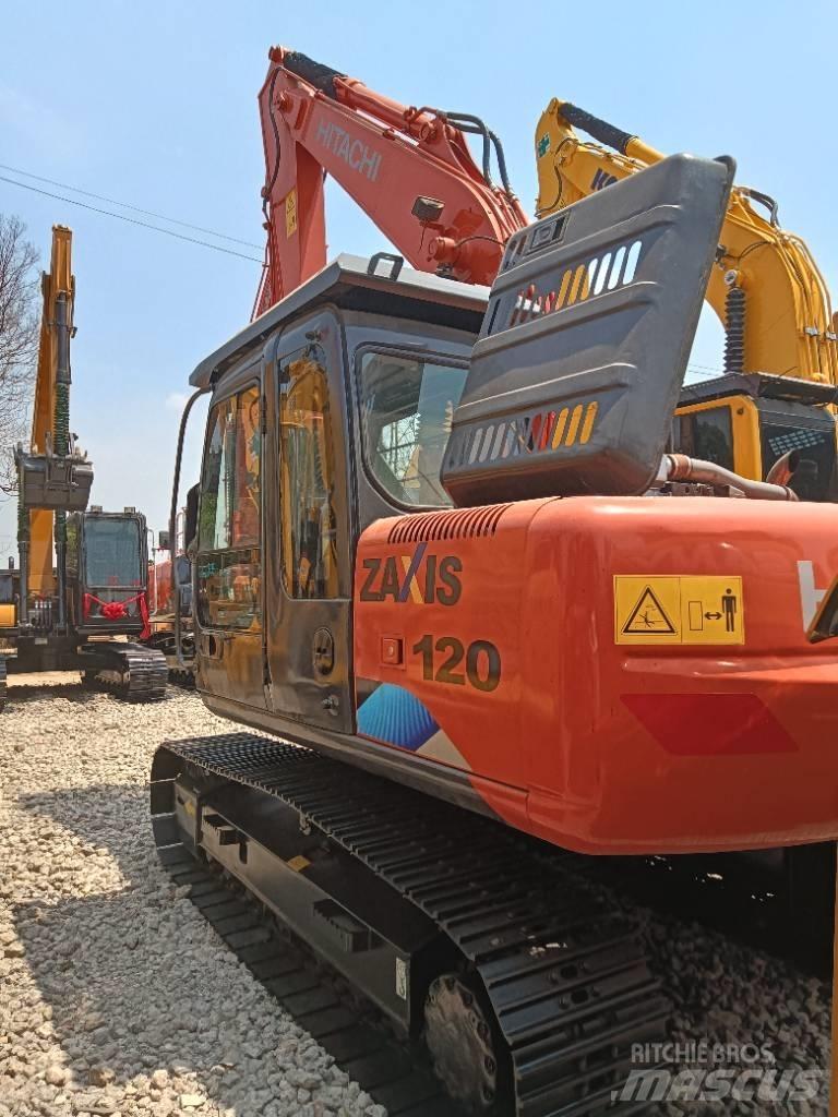 Hitachi ZX 120 Midi rýpadla 7t - 12t