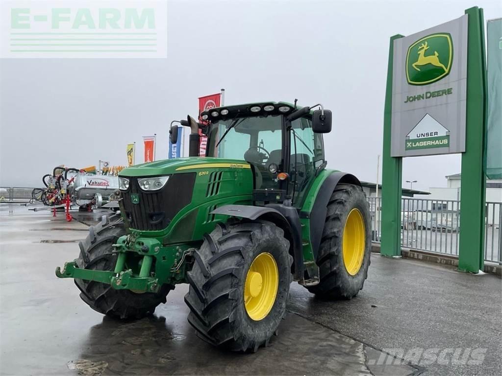 John Deere 6210R Traktory