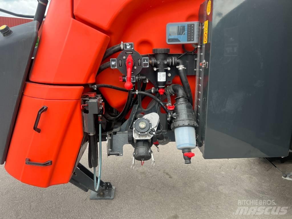 Kubota XTS 4 Tažené postřikovače