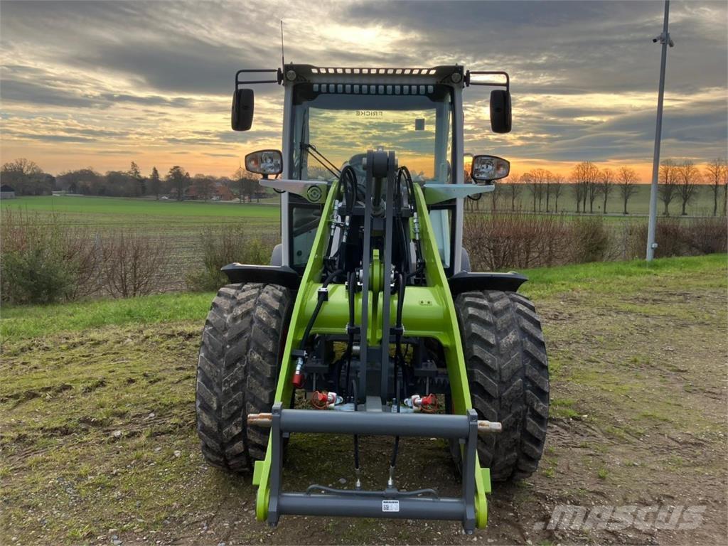 CLAAS Torion 530 Kolové nakladače