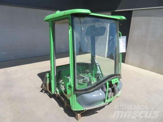 Volvo L30B / L35B Kabiny a interiér