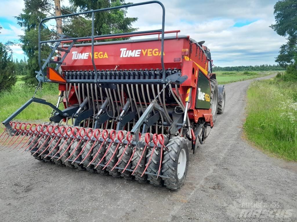 Tume Vega 3000 Kombinované secí stroje