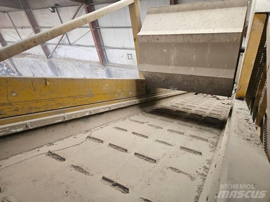 Kiverco Picking Line Třídící zařízení