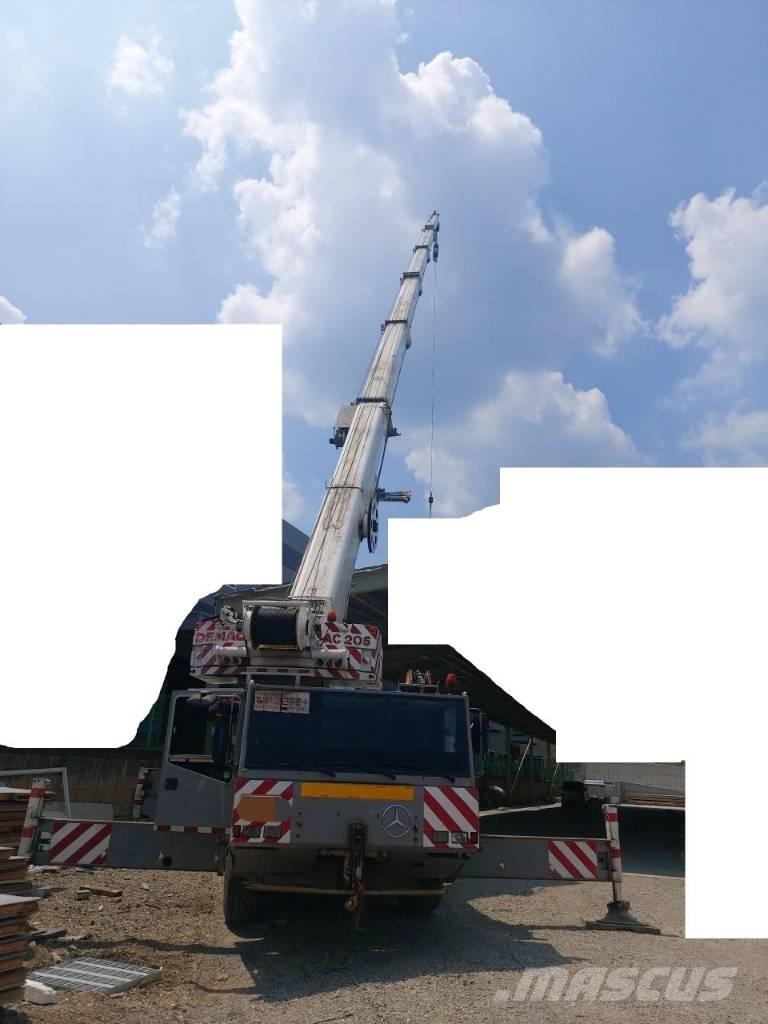 Demag AC 205 Univerzální terénní jeřáby