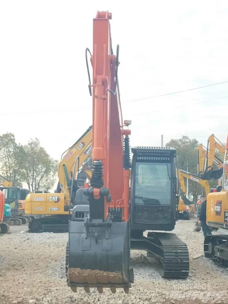 Hitachi ZX 120 Pásová rýpadla