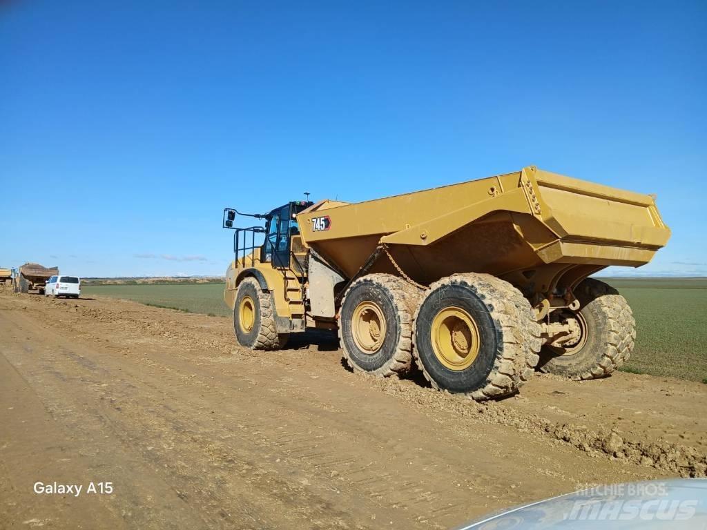 CAT 745 Kloubové dempry