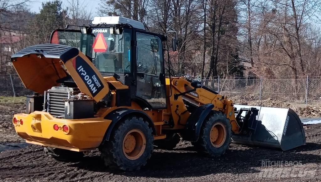 Impodan DN30T Teleskopické kolové nakladače