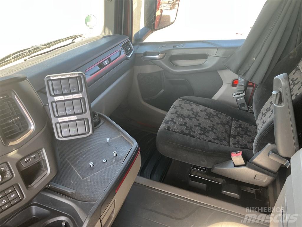 Scania R 590 Vozy na přepravu kmenů