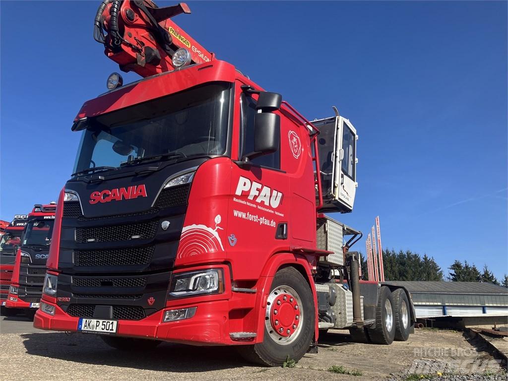 Scania R 590 Vozy na přepravu kmenů